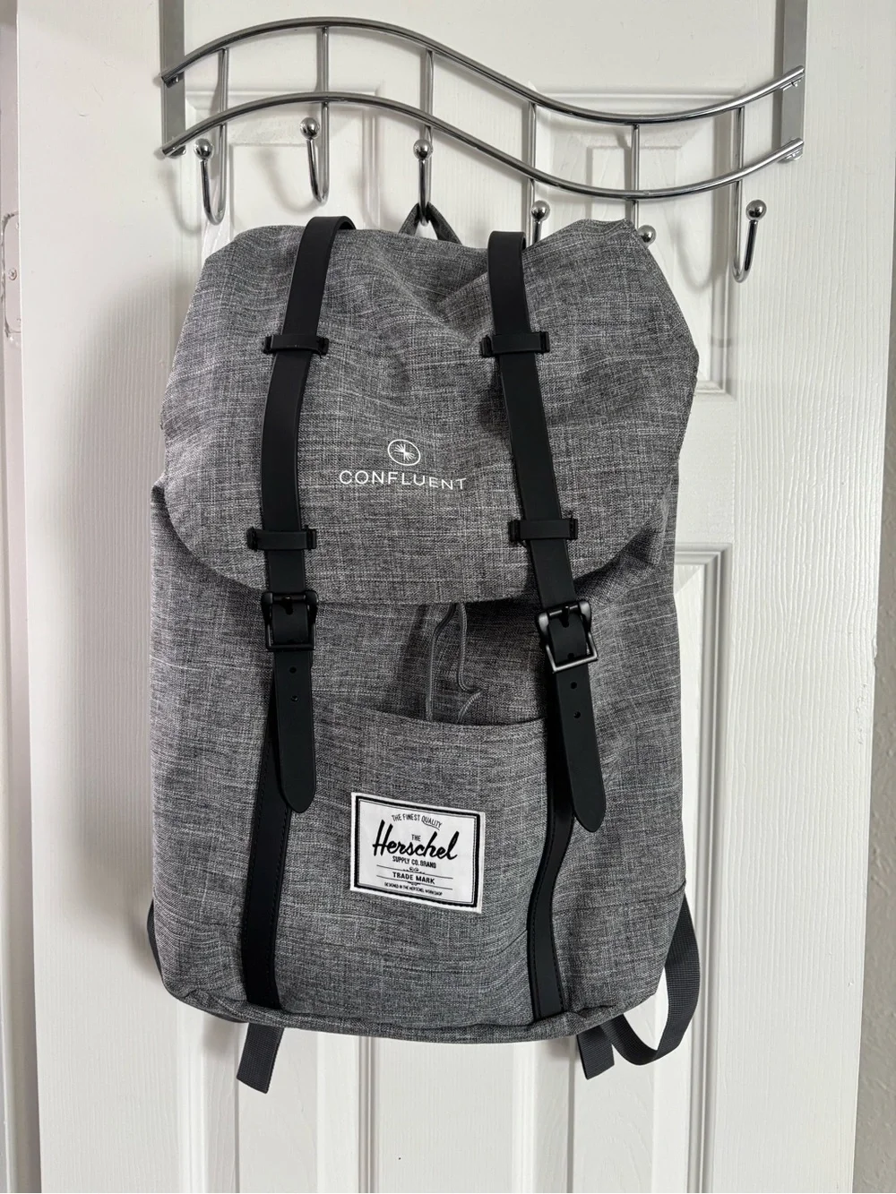 Herschel Supply Company Gray Men's Backpack with Black Straps